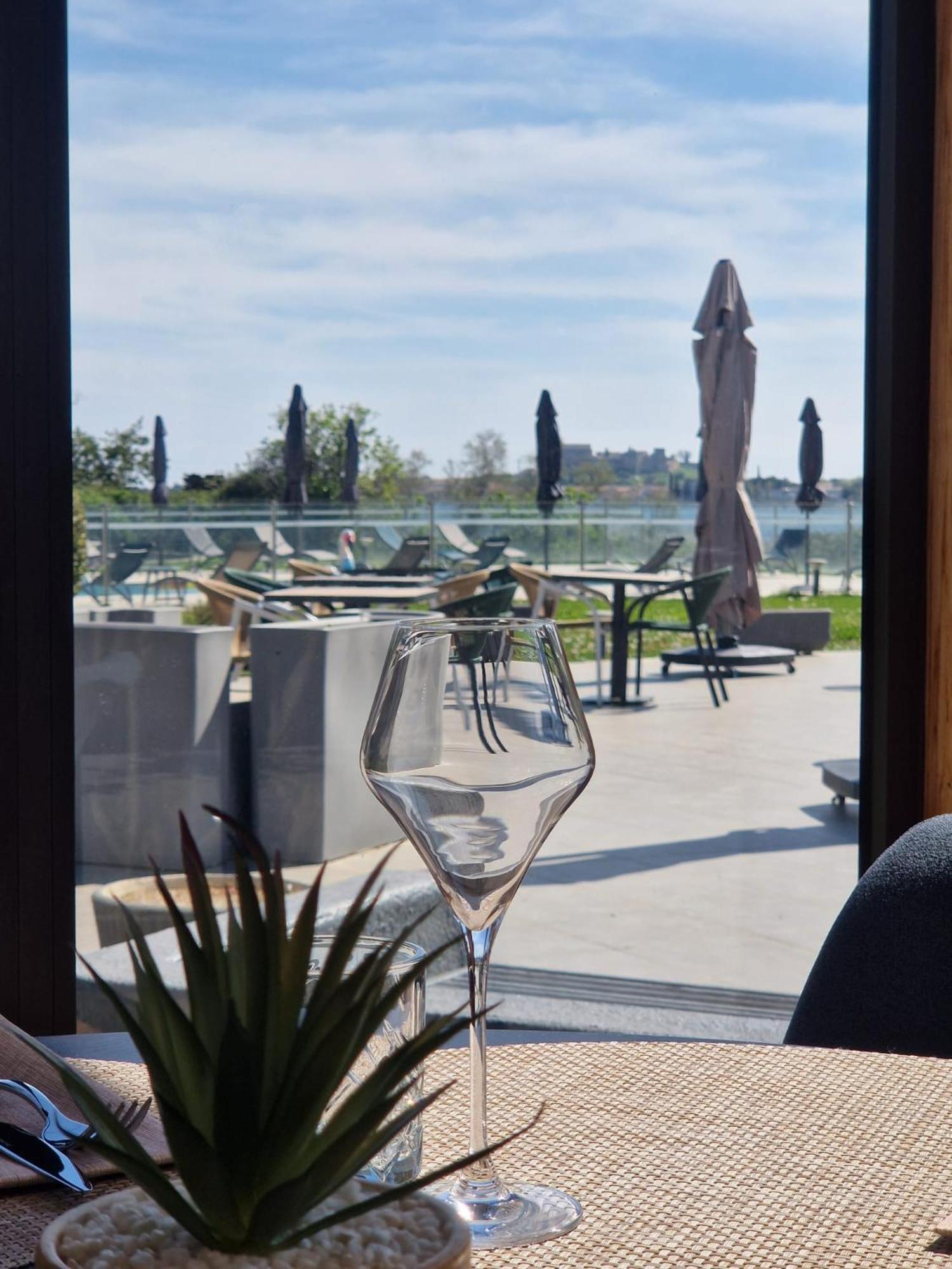 Ariane Hotel Fos Sur Mer Fos-sur-Mer Exterior foto